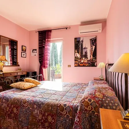 La Tana Delle Stelle Di Charme E Relax Bed & Breakfast